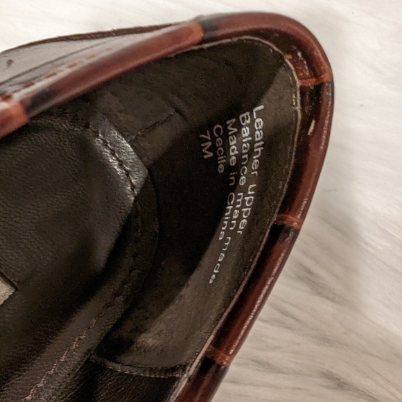 Vintage Alfani Cecile Brown Pebbled Leather w/Buckle Oxford Style Pumps -size 7M - Picture 7 of 10